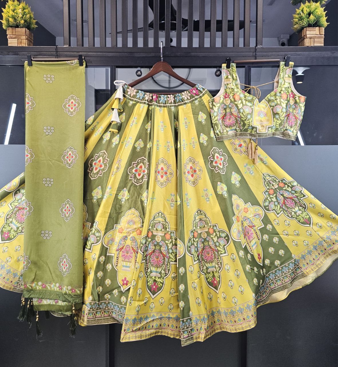 NAVRATRI SPECIAL - BOLLYWOOD STYLE – Mehndi & Haldi Special Collection 👗